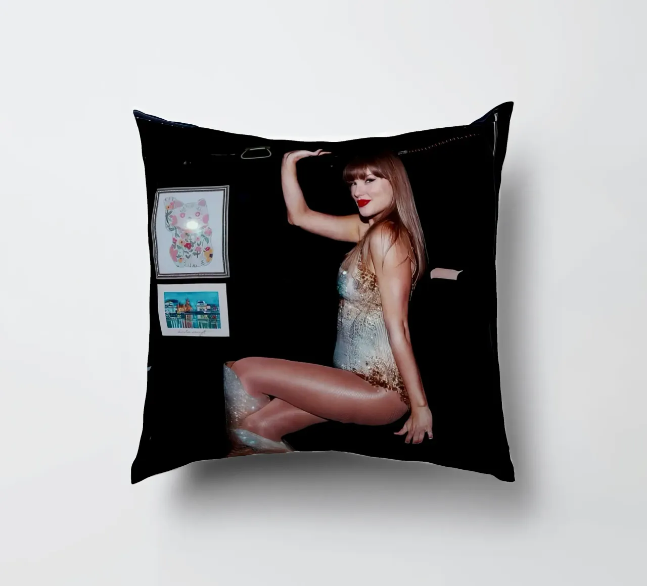 Taylor Swift cuscino da Musadad Shop