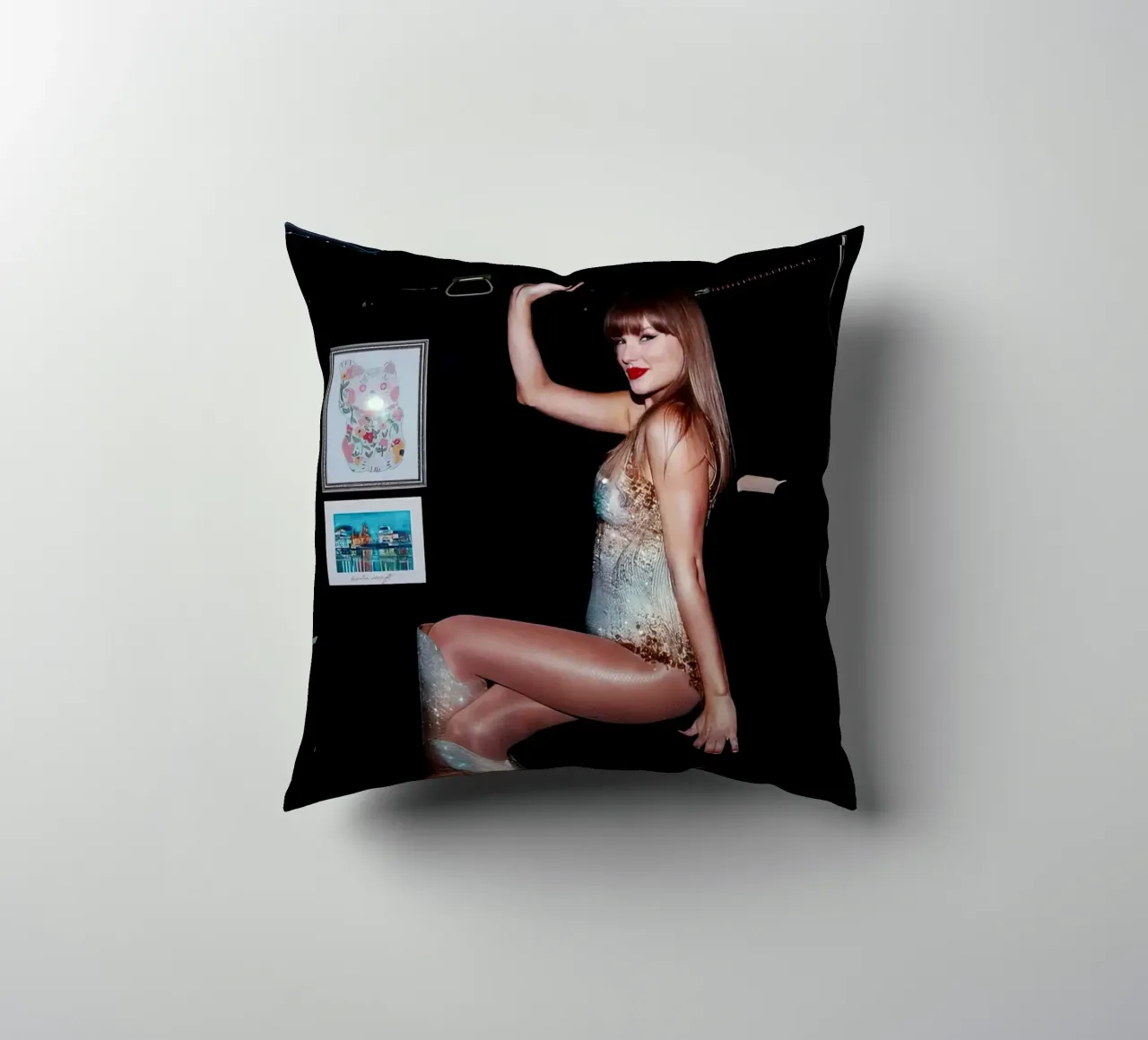 Taylor Swift cuscino da Musadad Shop