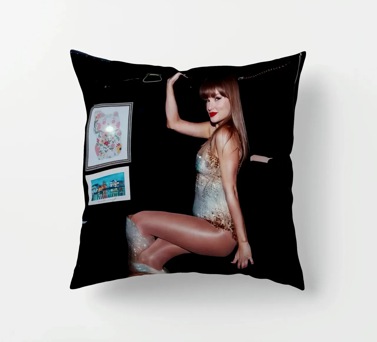 Taylor Swift cuscino da Musadad Shop