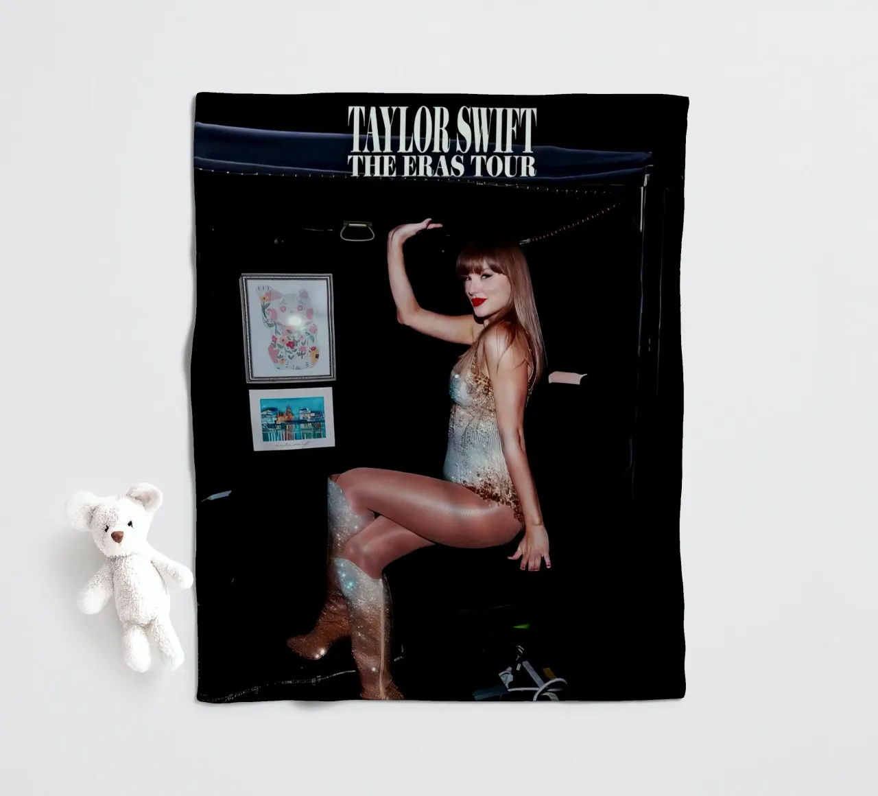 Taylor Swift coperta in pile da Musadad Shop