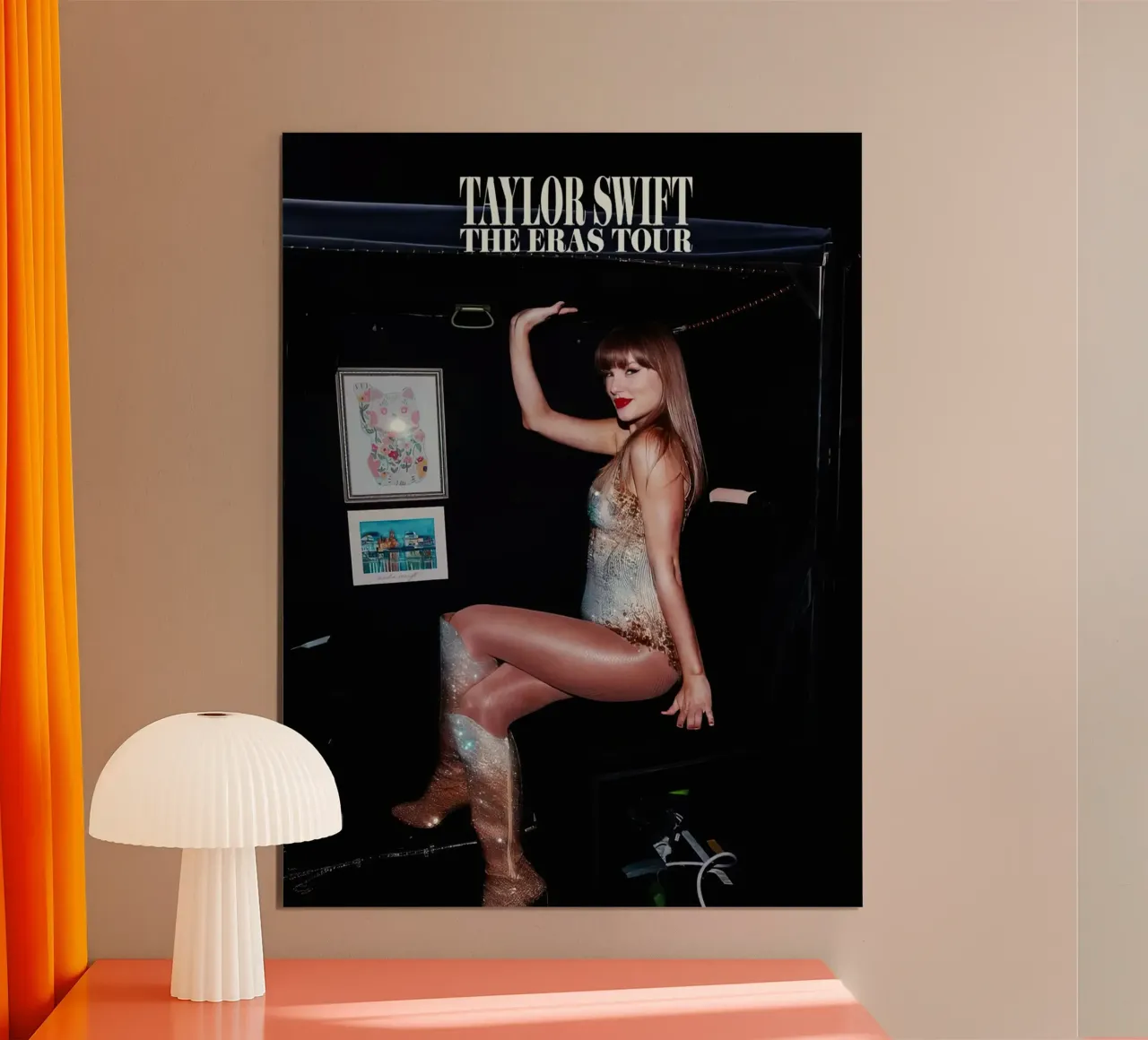 Taylor Swift poster met houten frame van Musadad Shop