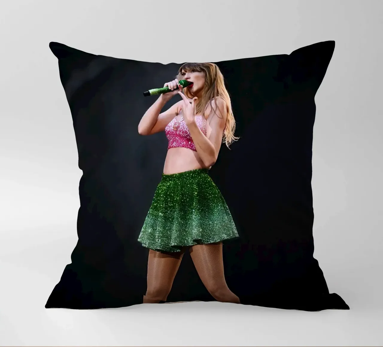 Taylor Swift cuscino da Musadad Shop