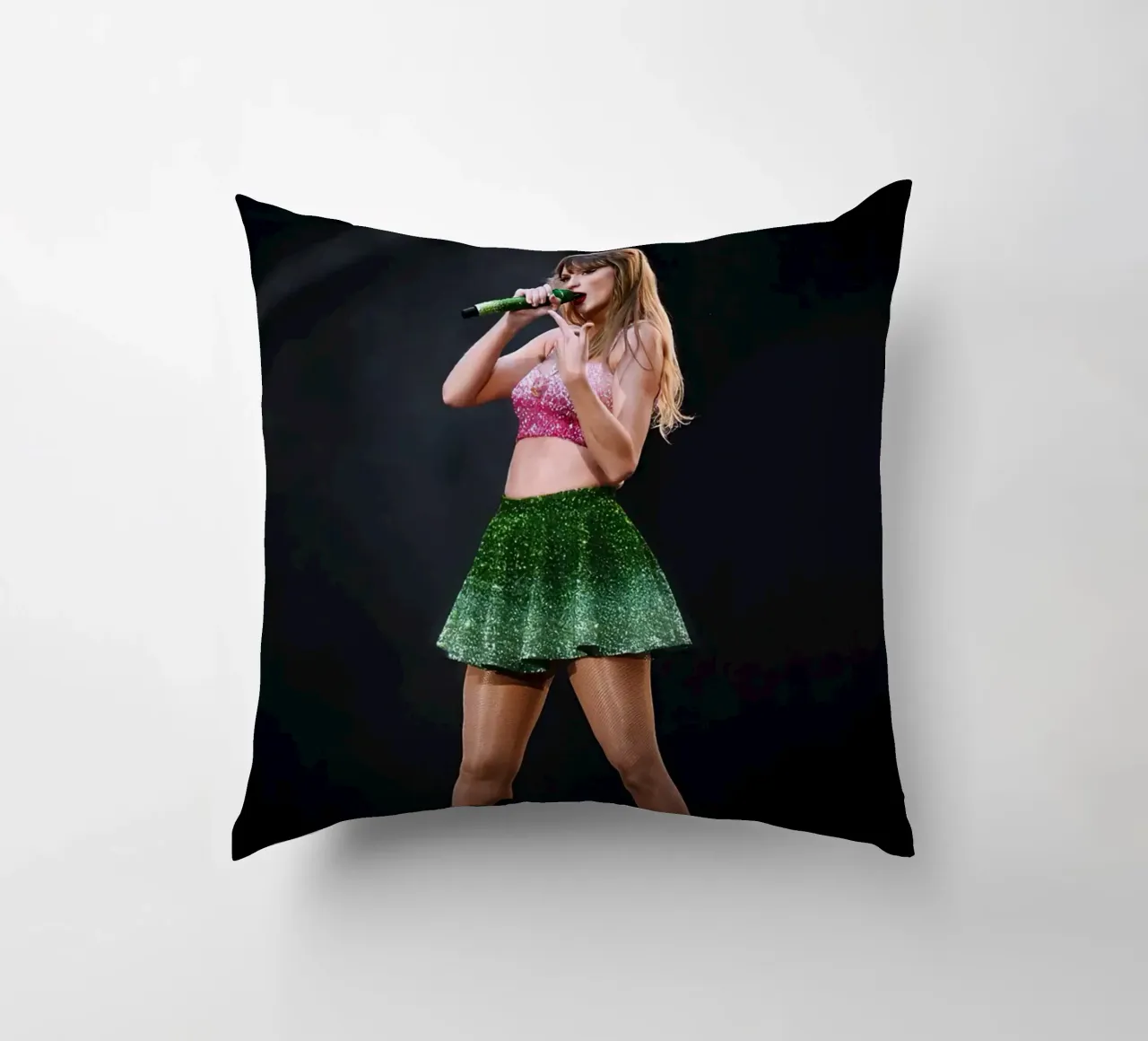 Taylor Swift cuscino da Musadad Shop