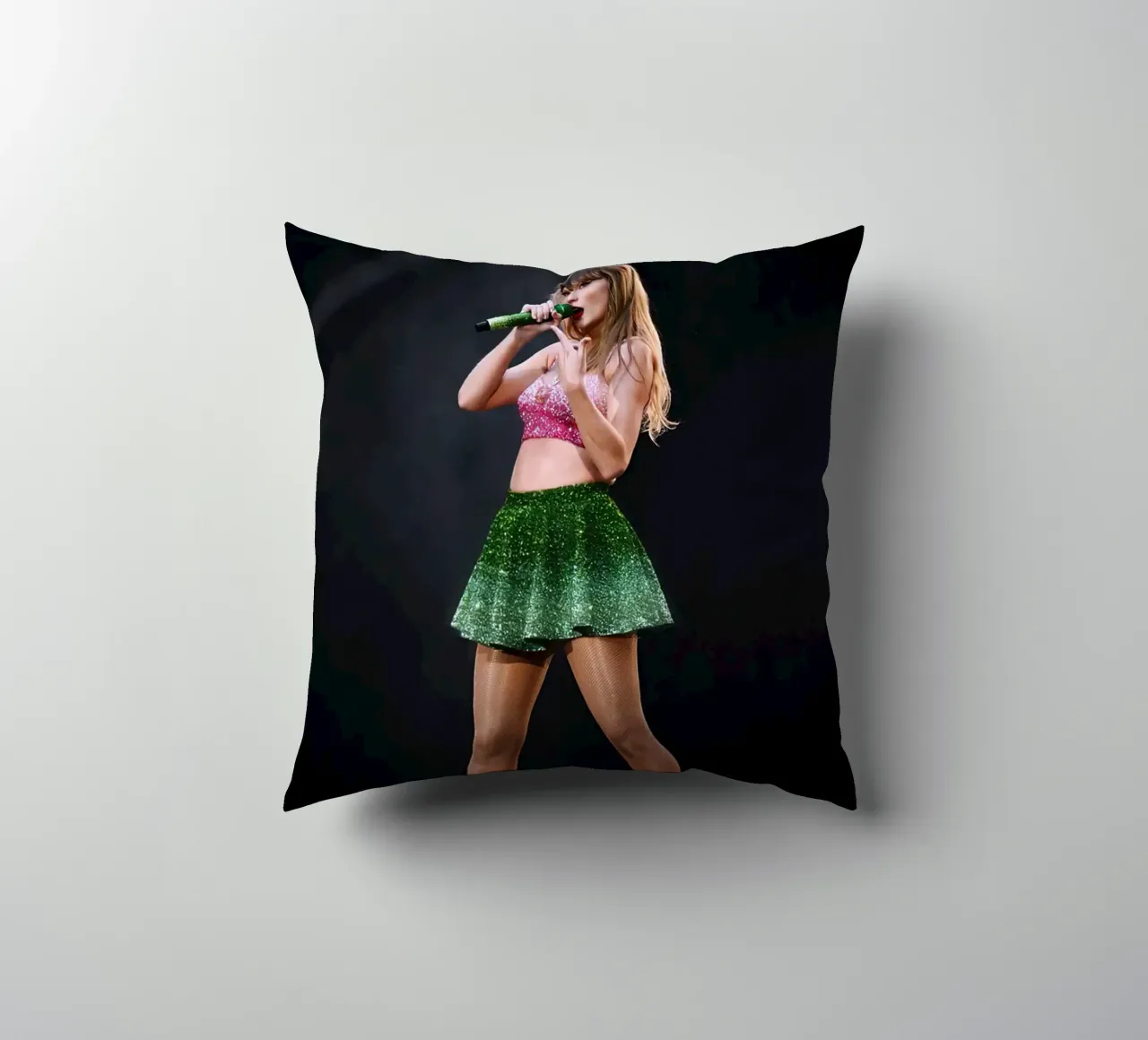 Taylor Swift cuscino da Musadad Shop