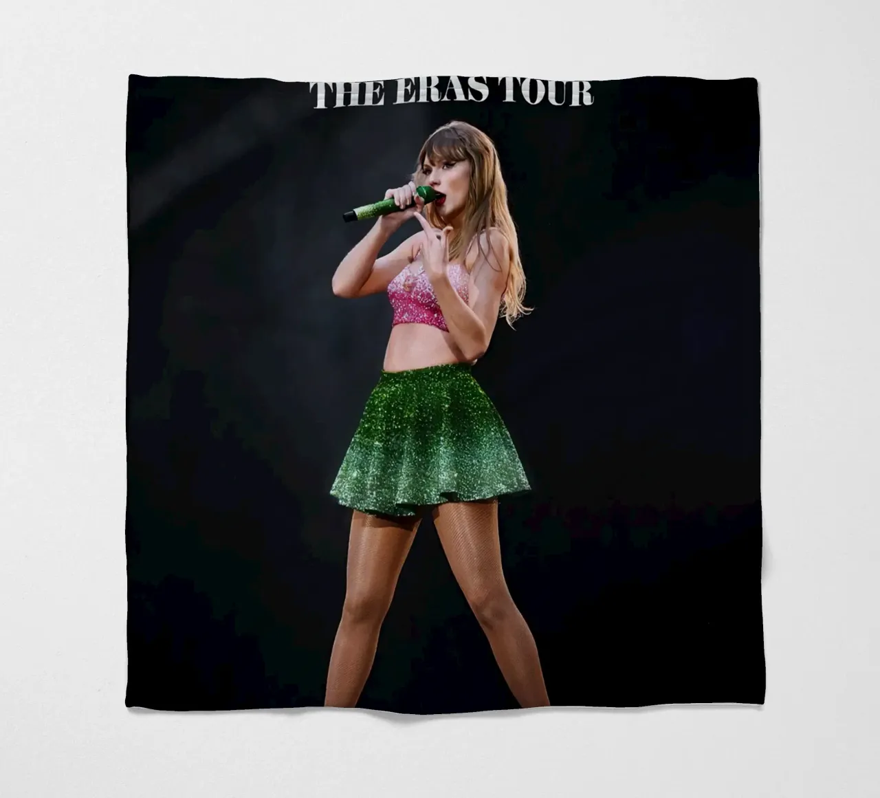 Taylor Swift coperta in pile da Musadad Shop
