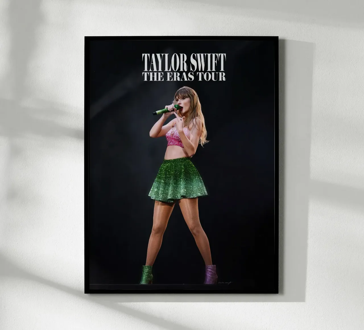 Taylor Swift poster met houten frame van Musadad Shop