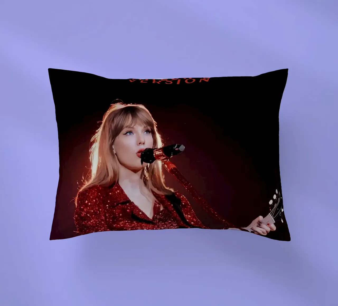 Taylor Swift Red cuscino da Musadad Shop