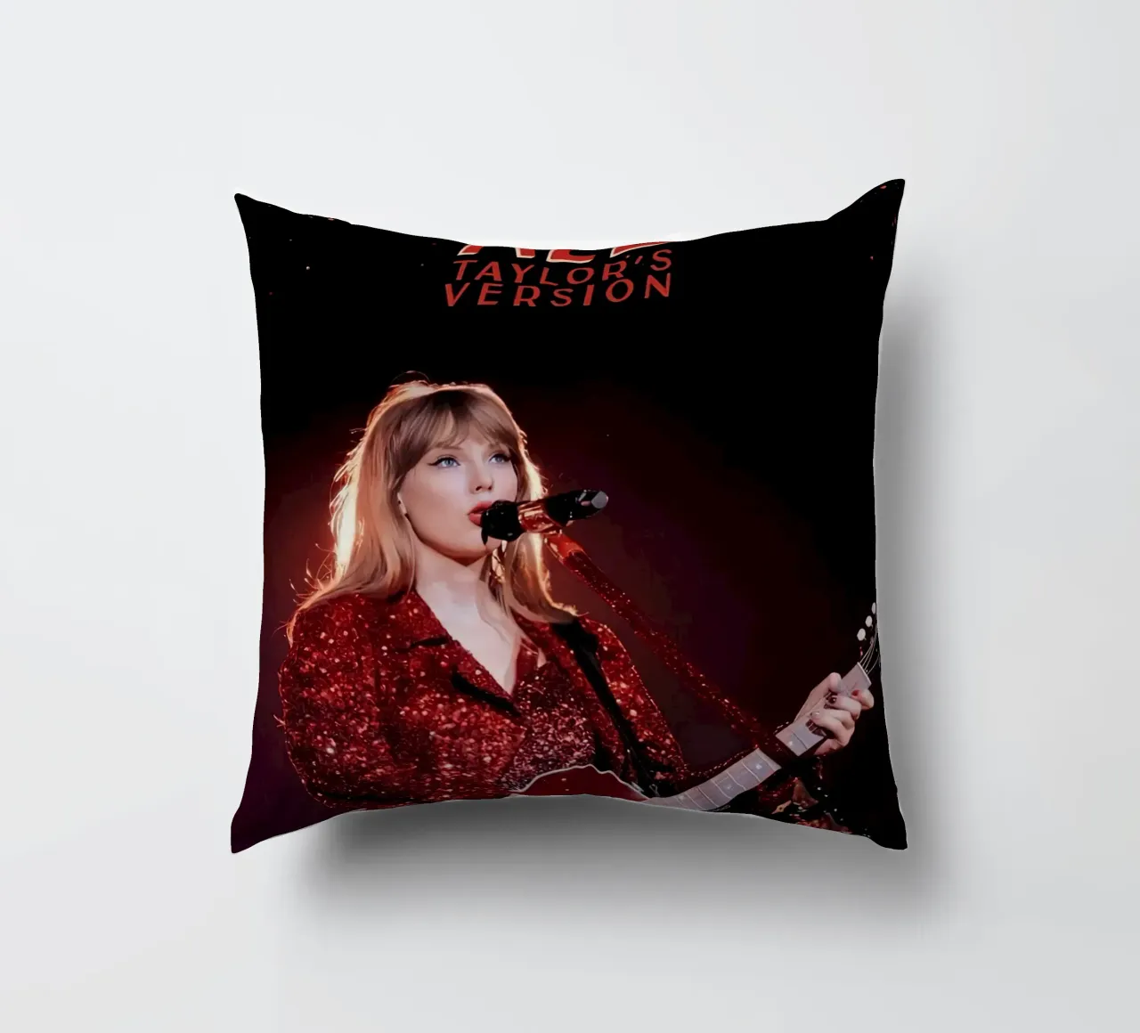 Taylor Swift Red cuscino da Musadad Shop