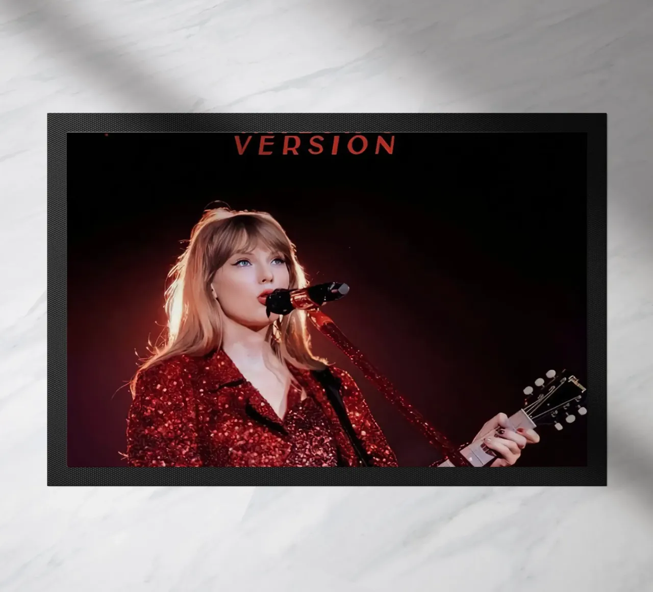 Taylor Swift Red zerbino da Musadad Shop