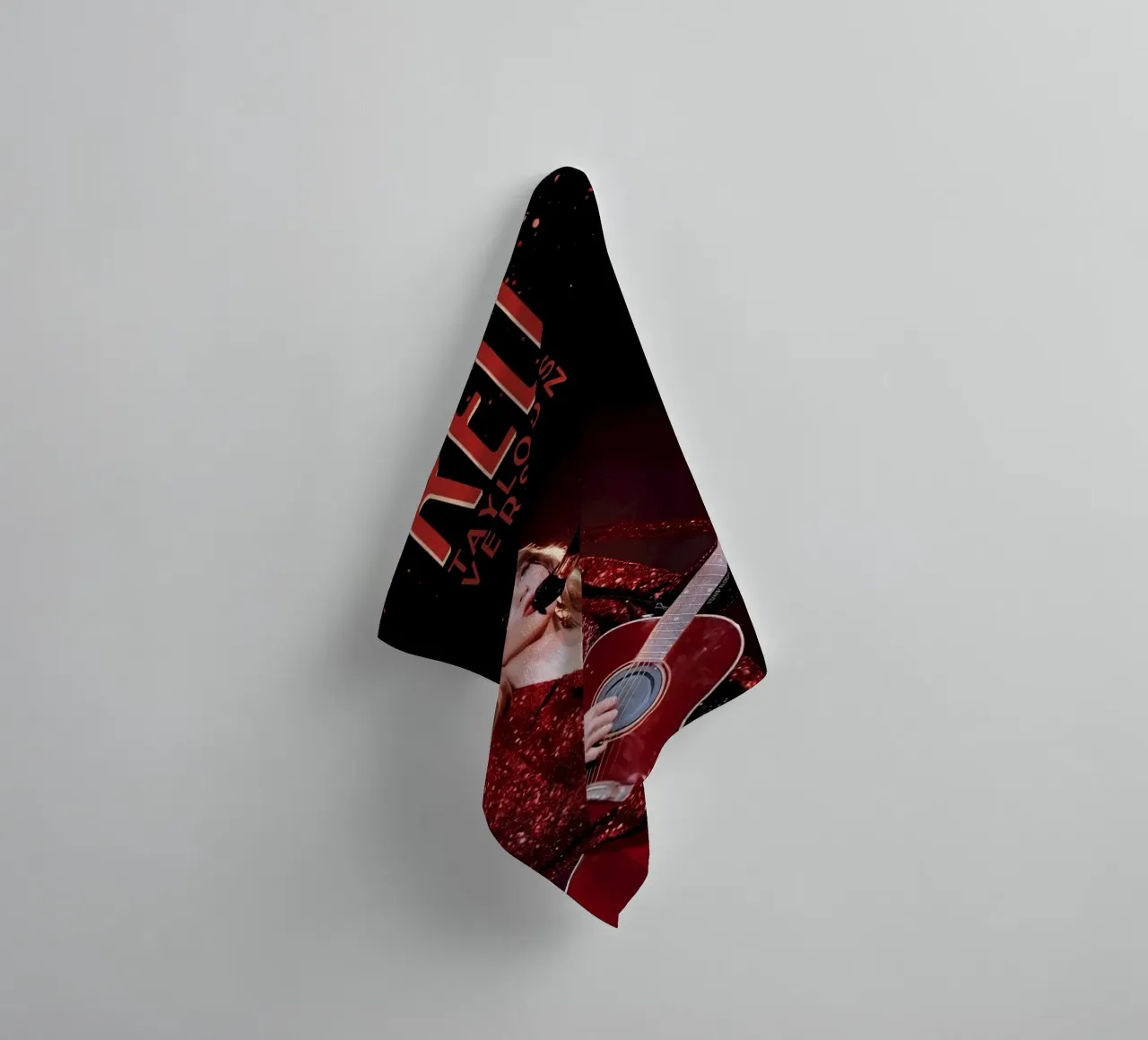 Taylor Swift Red asciugamano da bagno da Musadad Shop