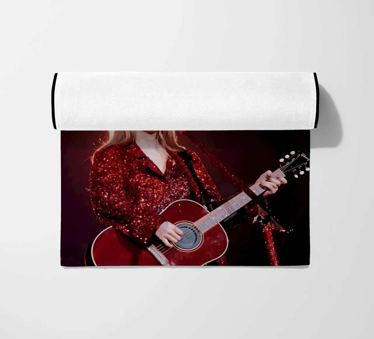 Taylor Swift Red telo mare da Musadad Shop