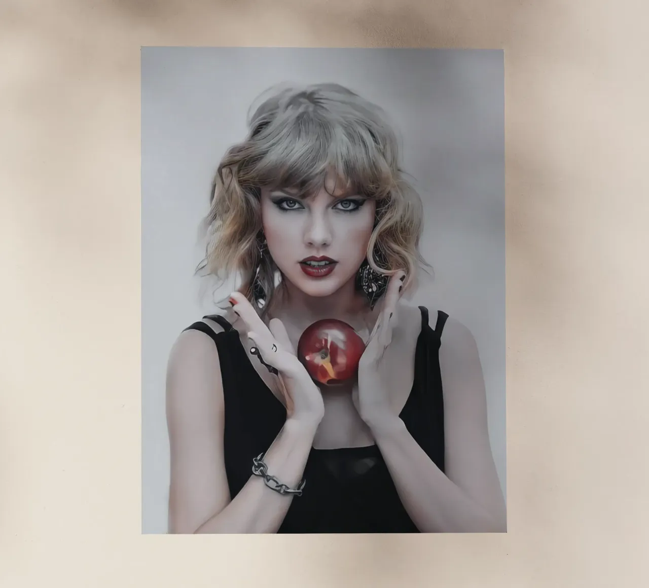 Taylor Swift Apple pellicola backlit da Musadad Shop