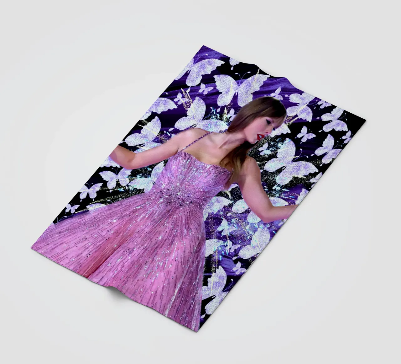 Taylor Swift coperta in pile da Musadad Shop
