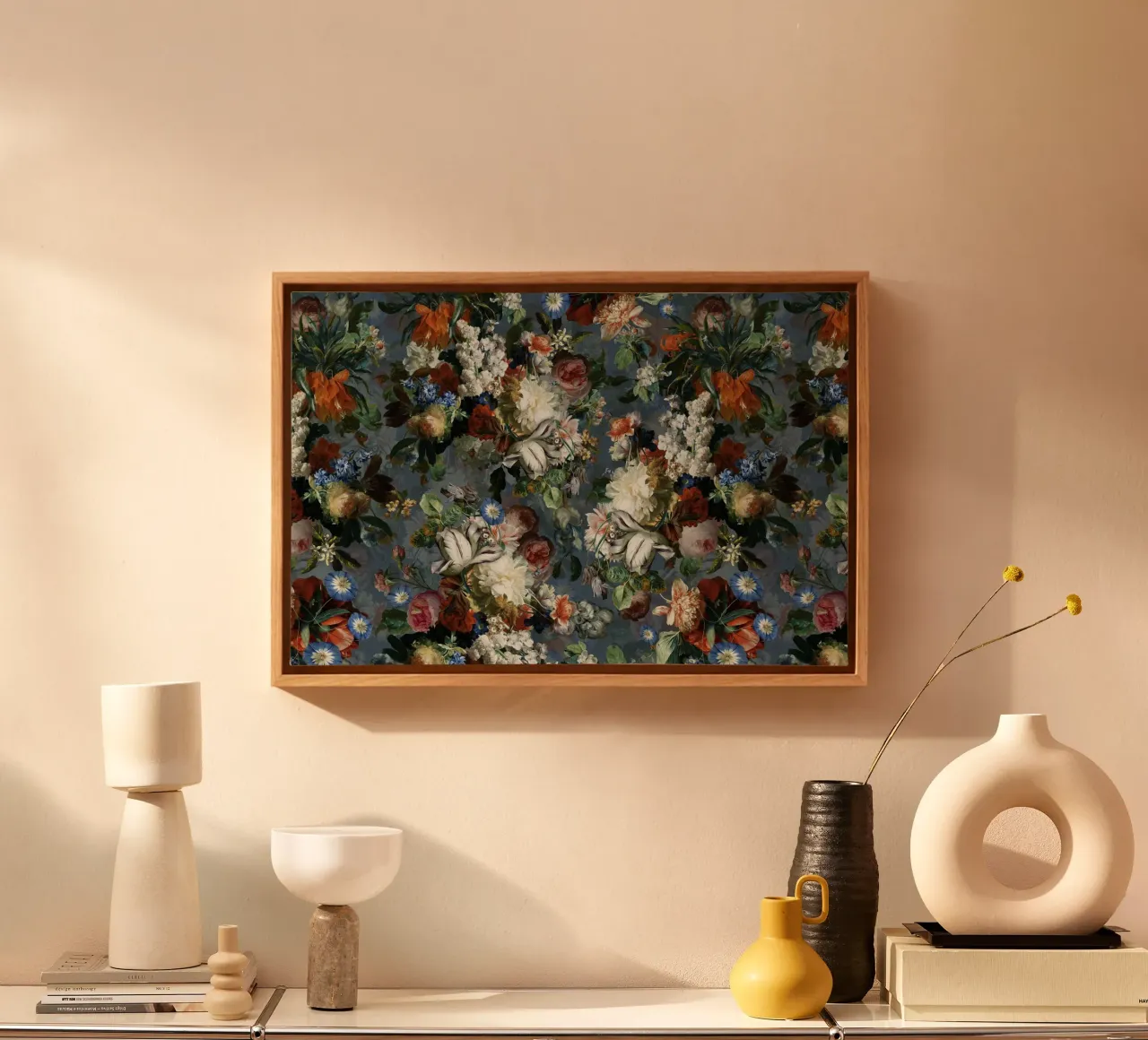 Bouquet floreale barocco d'epoca con rose e tulipani tela con Cornice a cassetta da Vintage World - Uta Naumann