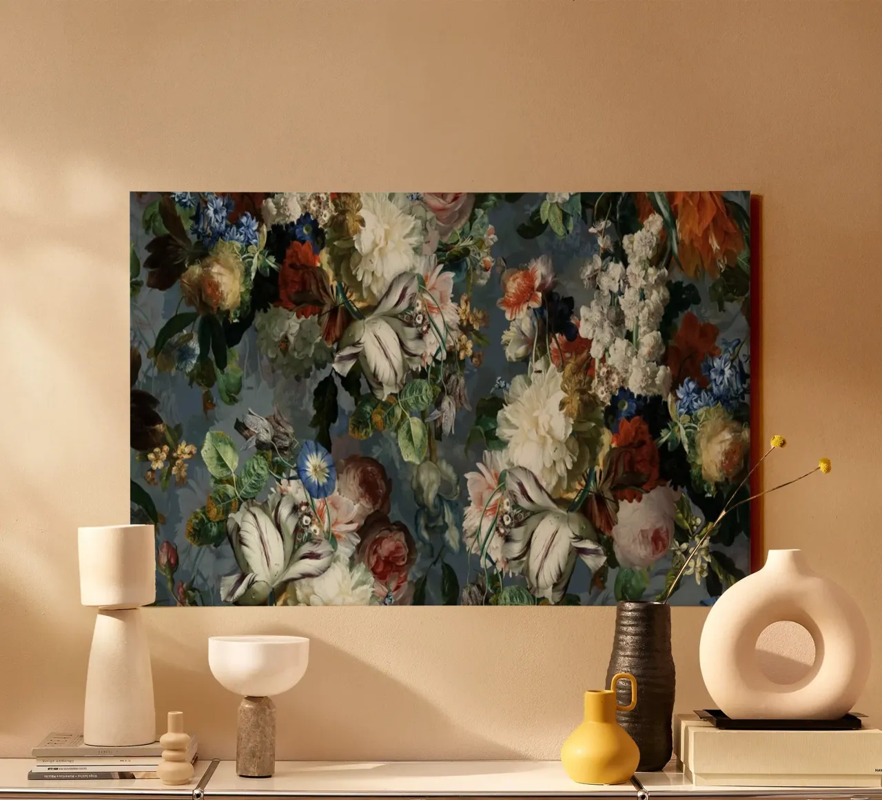 Bouquet floreale barocco d'epoca con rose e tulipani tela con Cornice a cassetta da Vintage World - Uta Naumann