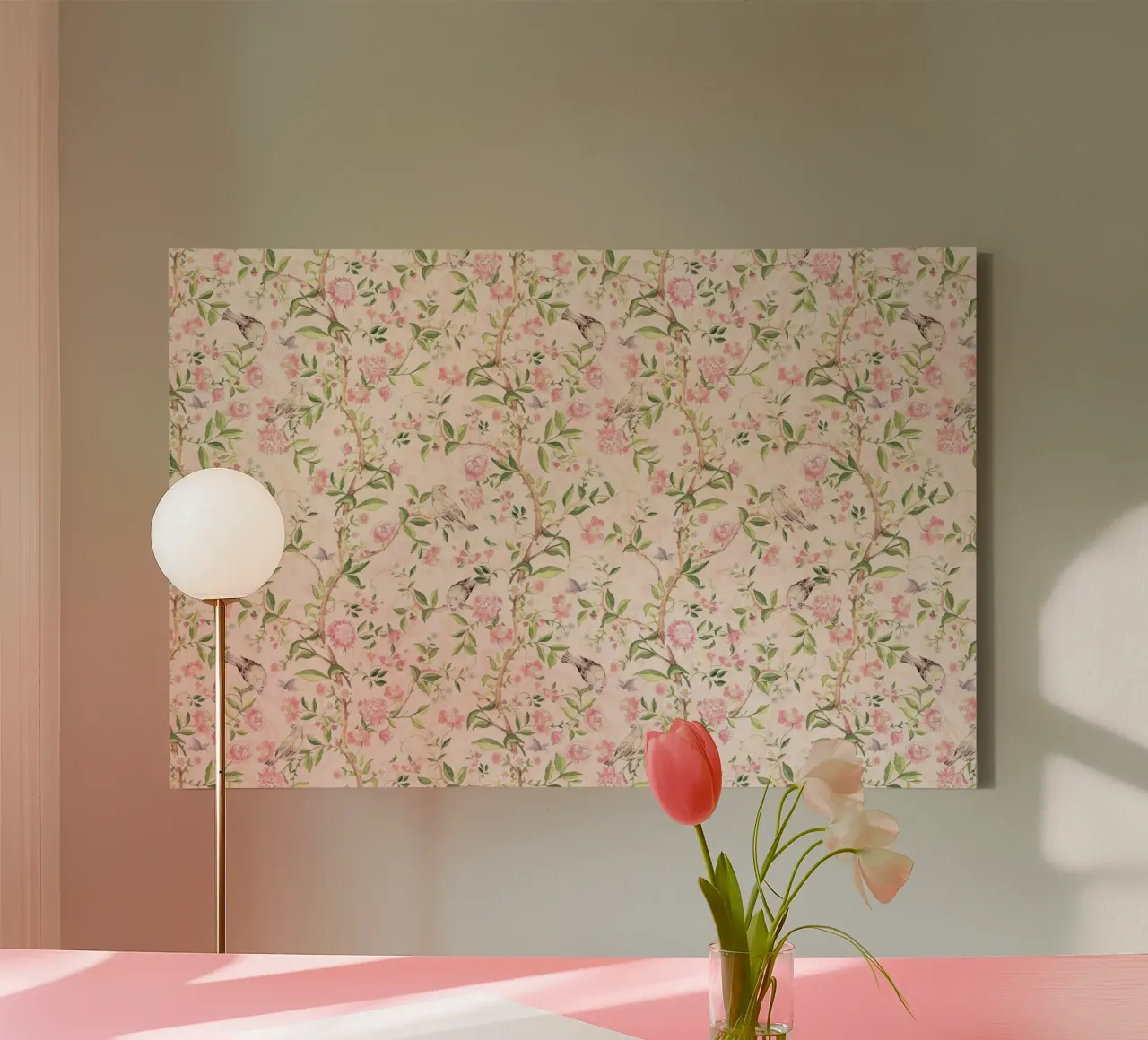 Giardino a cineserie rosa con uccelli, farfalle e fiori tela con Cornice a cassetta da Vintage World - Uta Naumann
