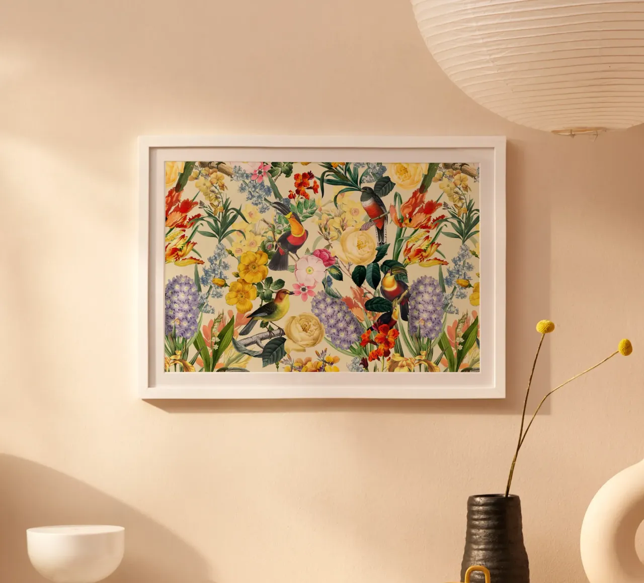 Uccelli tropicali vintage con rose tulipani e fiori di primavera poster da Vintage World - Uta Naumann