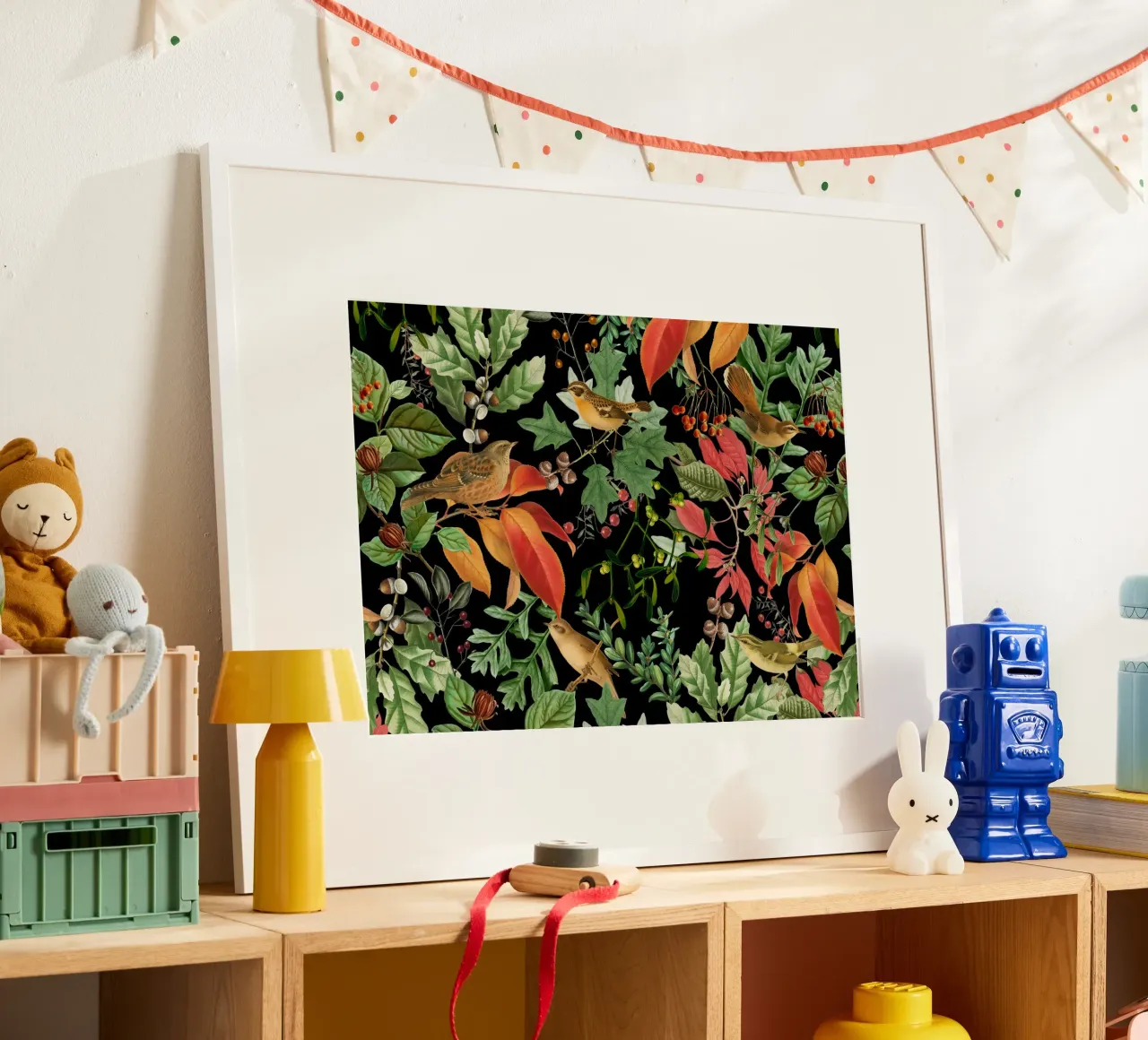 Notte della Foresta Oscura con Uccelli Foglie d'Autunno e Bosco Berr poster da Vintage World - Uta Naumann