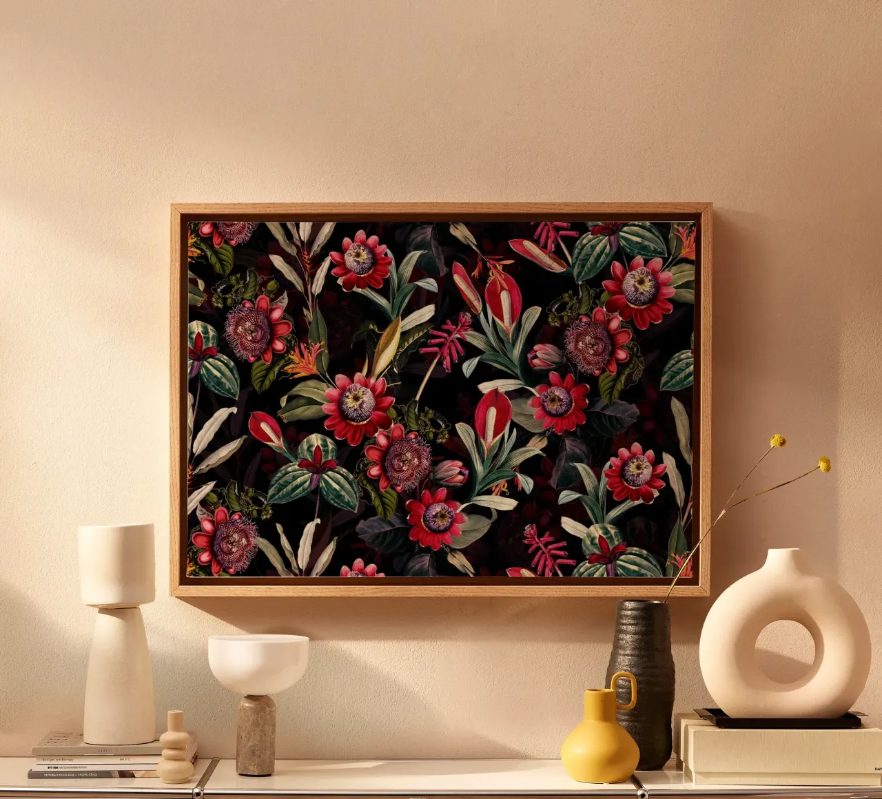 Passiflore gotiche scure con giardino notturno tropicale esotico tela con Cornice a cassetta da Vintage World - Uta Naumann
