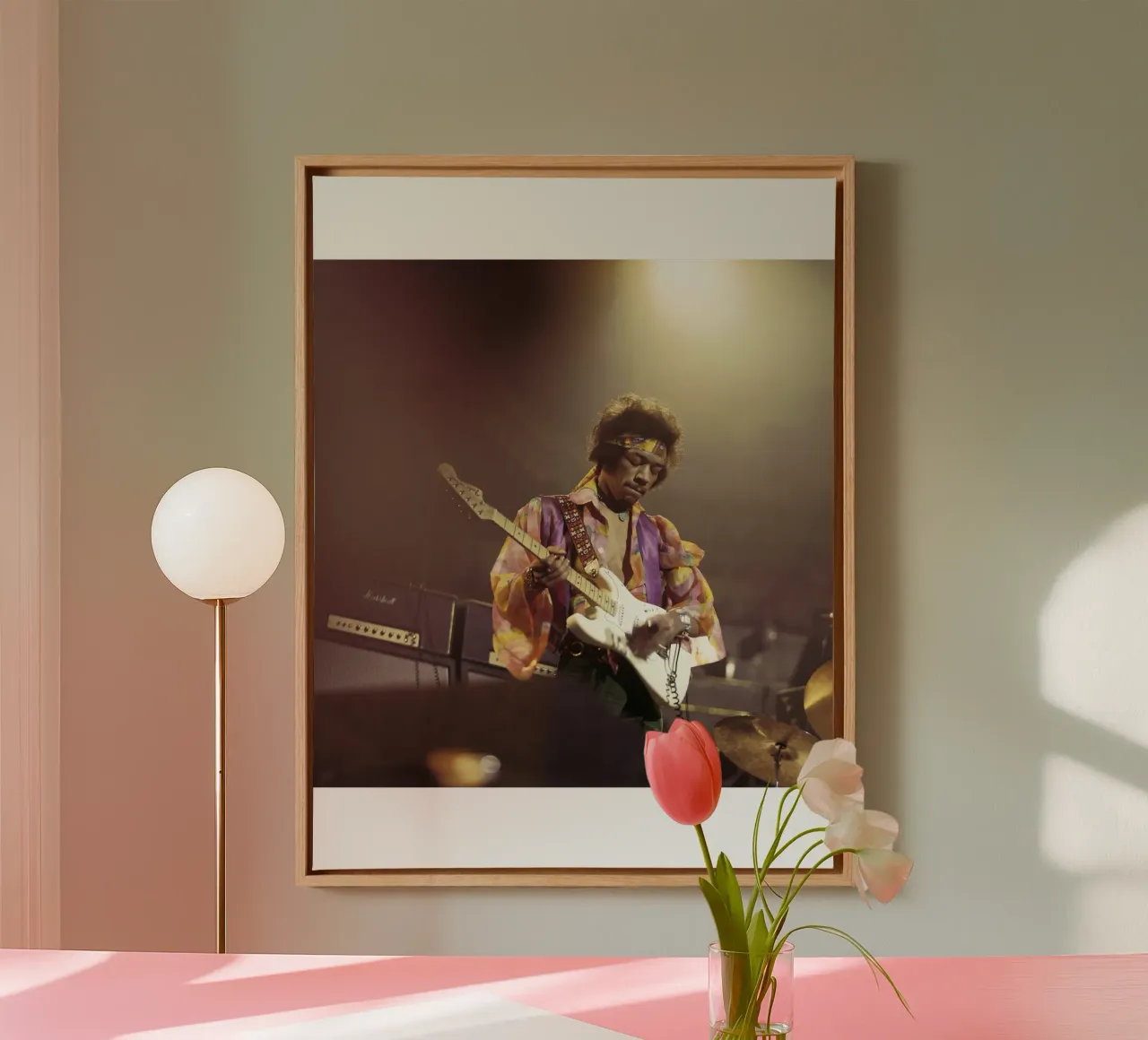 Lo stile del chitarrista icona Jimi Hendrix tela con Cornice a cassetta da leguesdreams