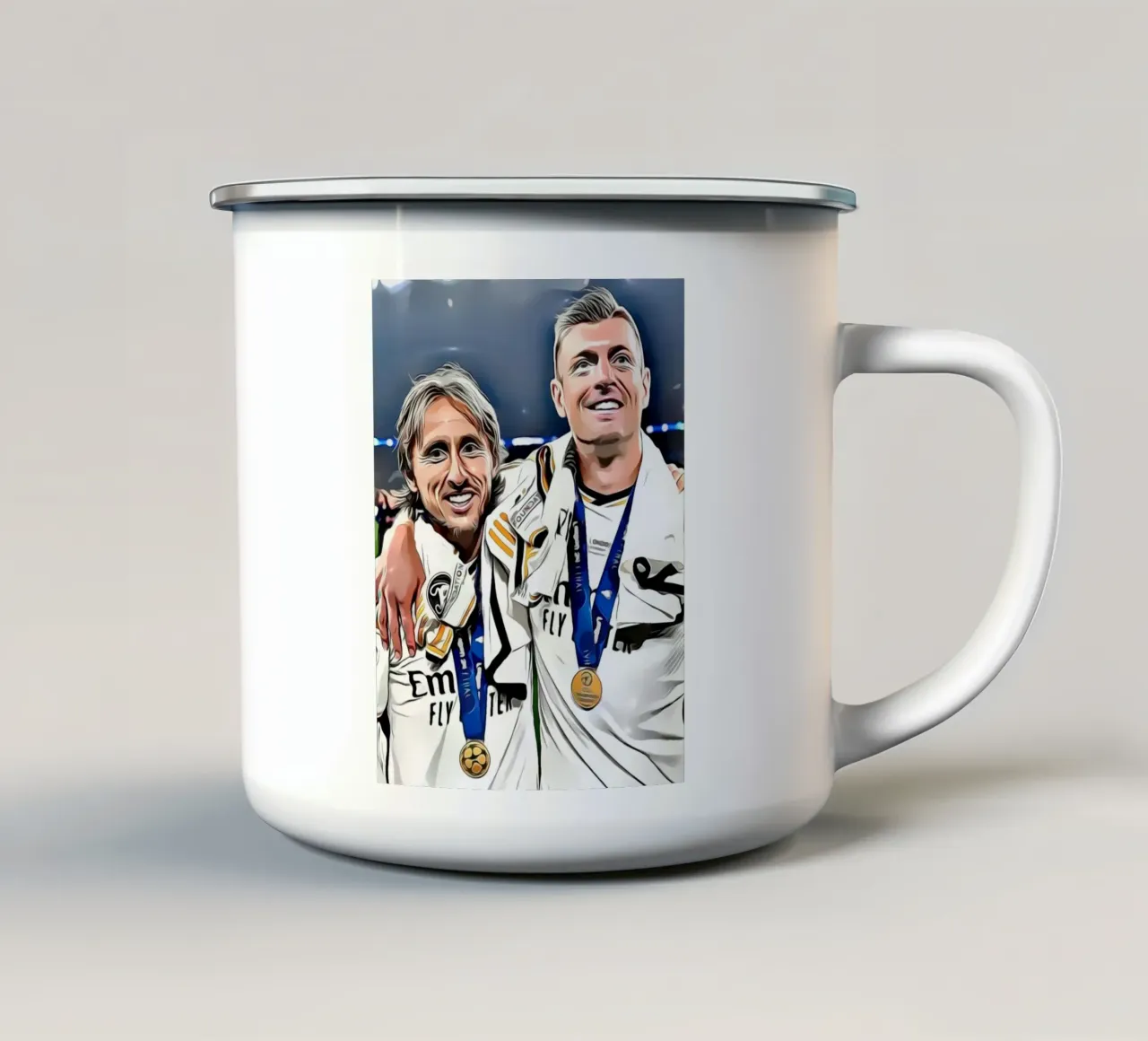 Luca Modric e Toni Croos tazza in smalto da dark eagle