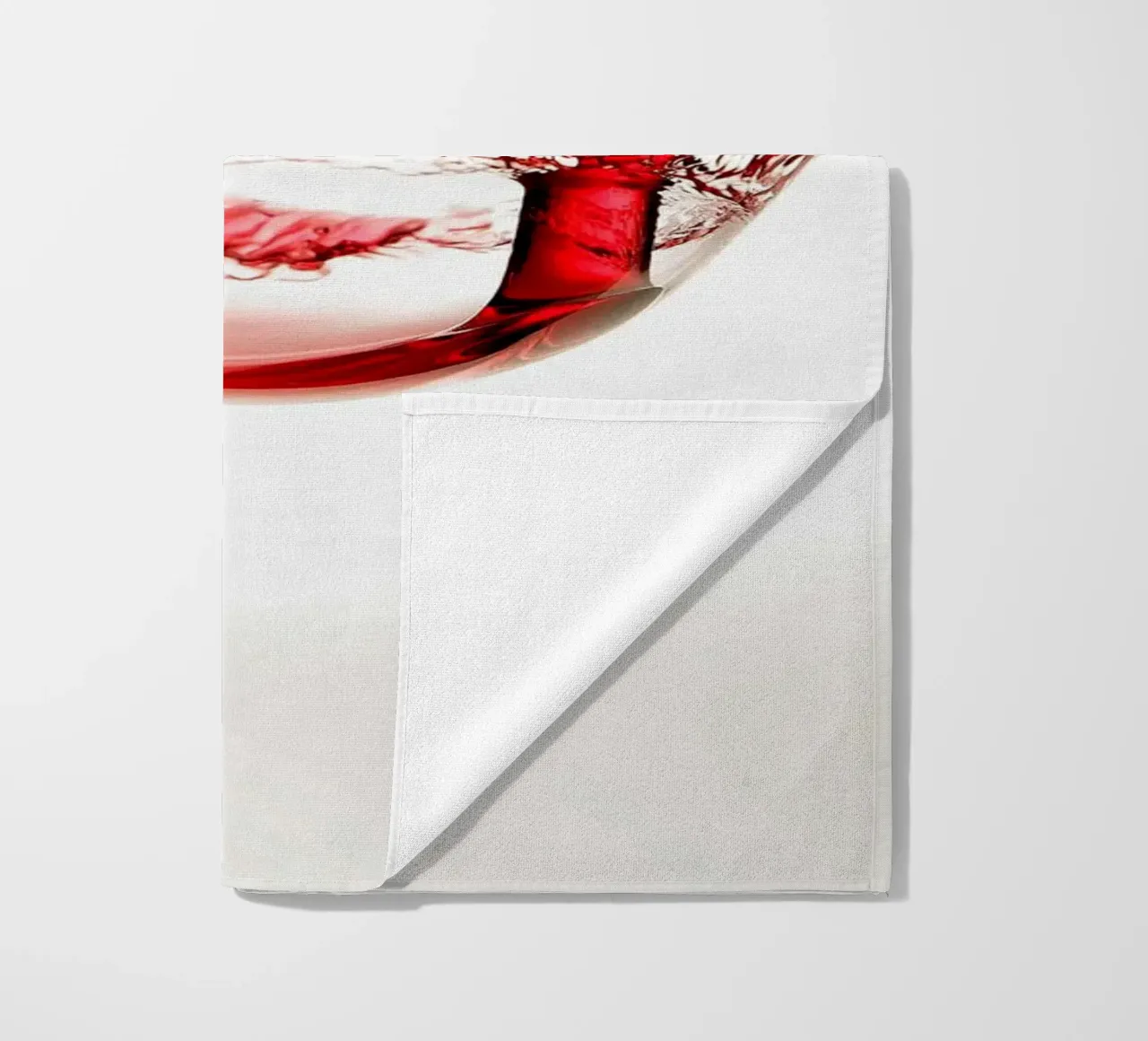Vino rosso in un bicchiere telo mare da hanna shop