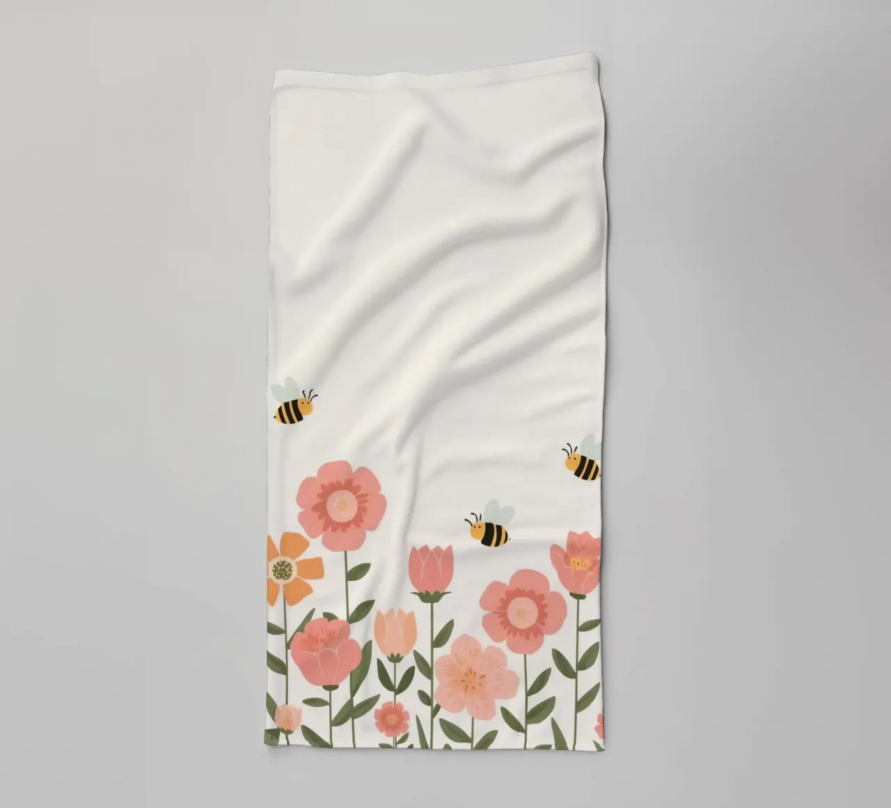 Fiori stilizzati e api carine asciugamano da bagno da DesignDoodle