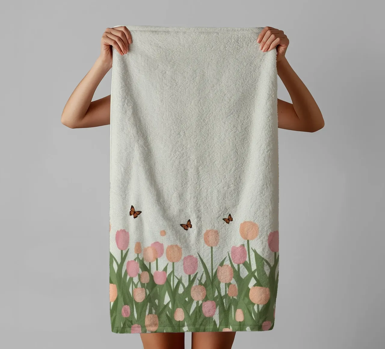 Tulipani e farfalle in pace asciugamano da bagno da DesignDoodle