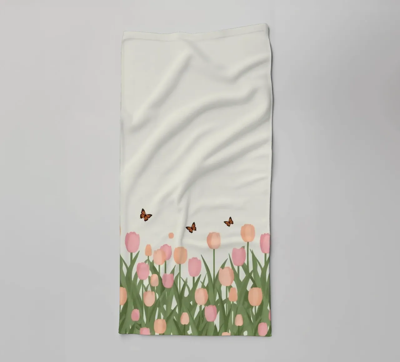 Tulipani e farfalle in pace asciugamano da bagno da DesignDoodle
