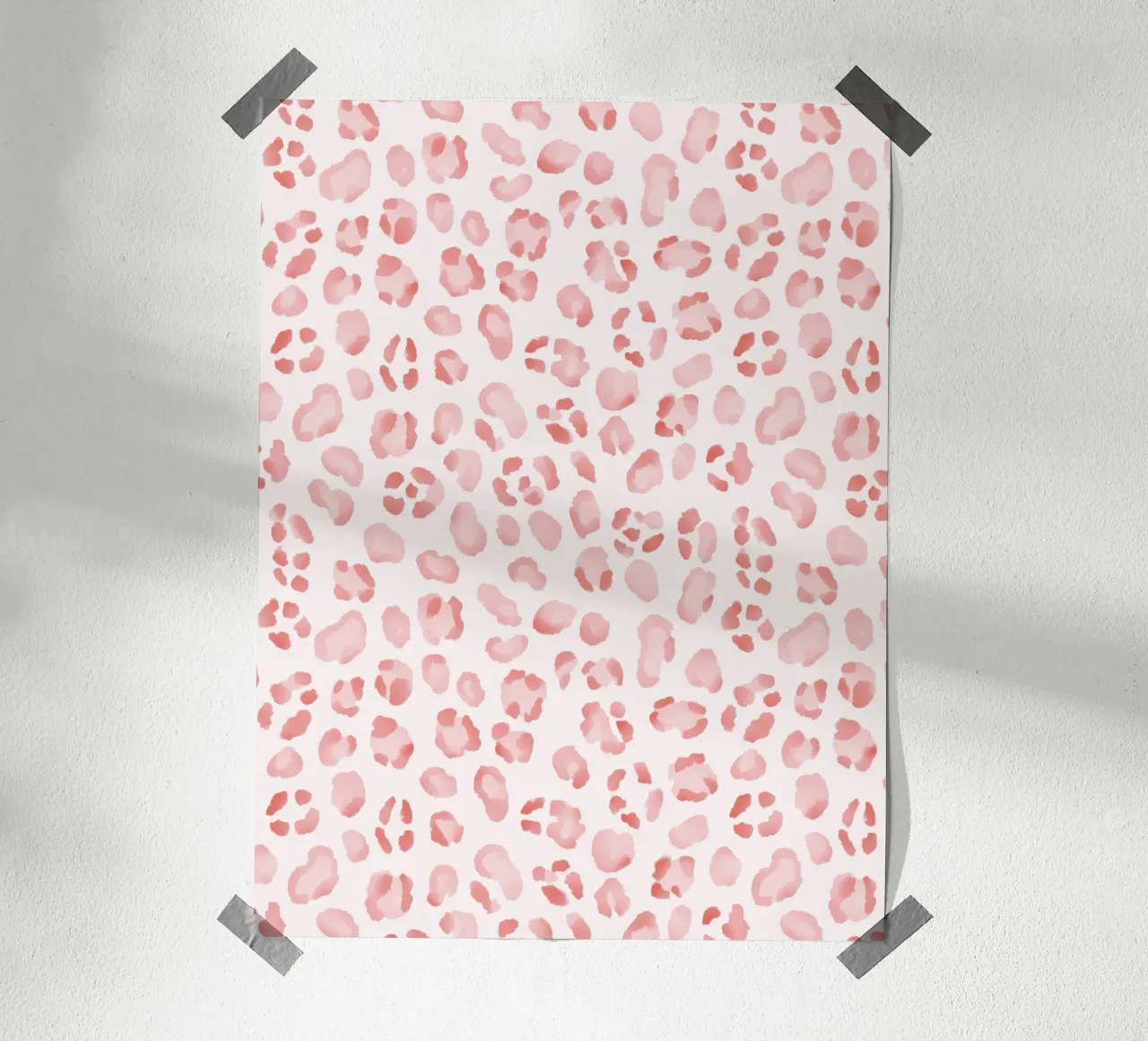 Arte bohémien con stampa animale rosa leopardo e ghepardo Y2K poster con telaio in alluminio da Gentle Echoes Art