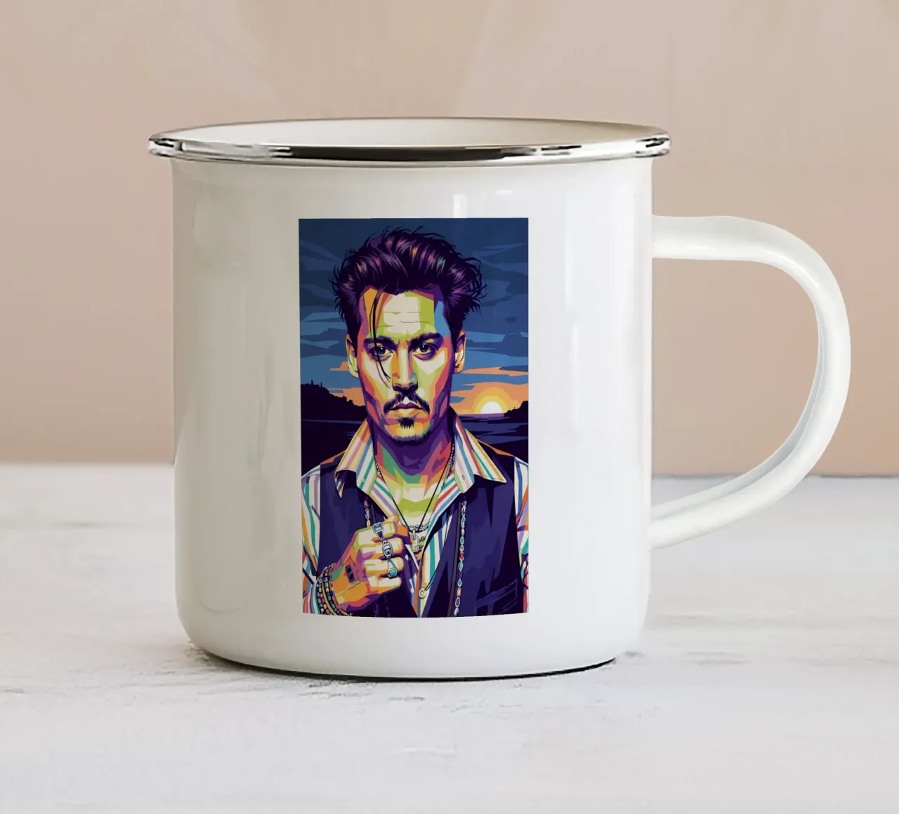 Johnny Depp con lo stile iconico tazza in smalto da Hantamrata