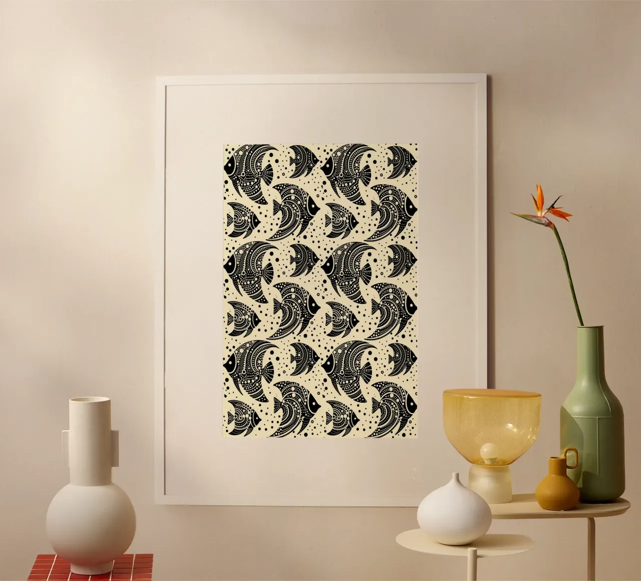 Pesce tropicale nero e crema poster con telaio in alluminio da SilverPegasus