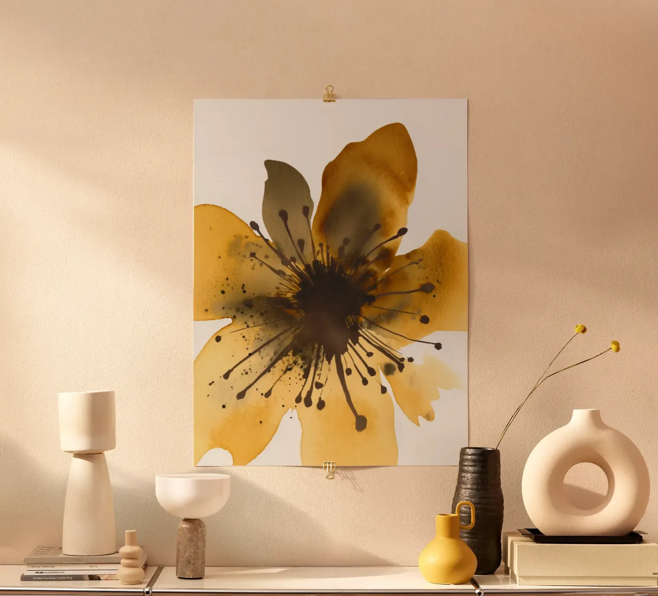 Fioritura dorata 2 poster con telaio in plastica da Sophia Calder Studio