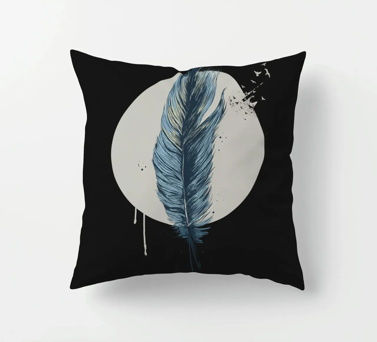 Feather in a circle II cuscino da Balazs Solti
