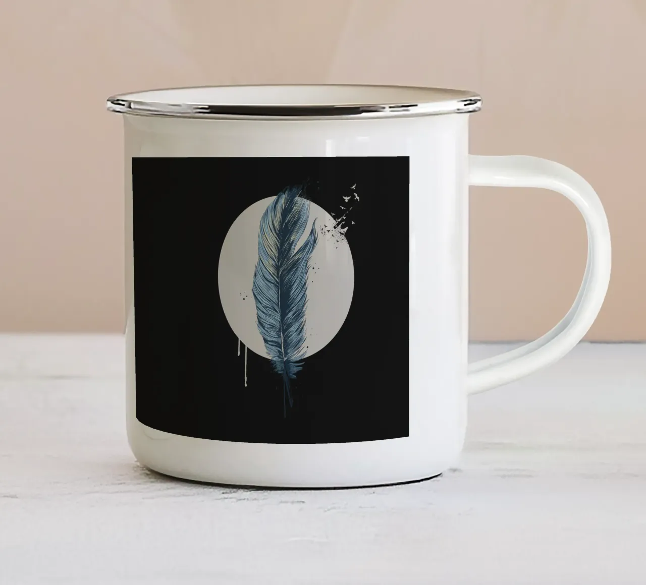 Feather in a circle II tazza in smalto da Balazs Solti
