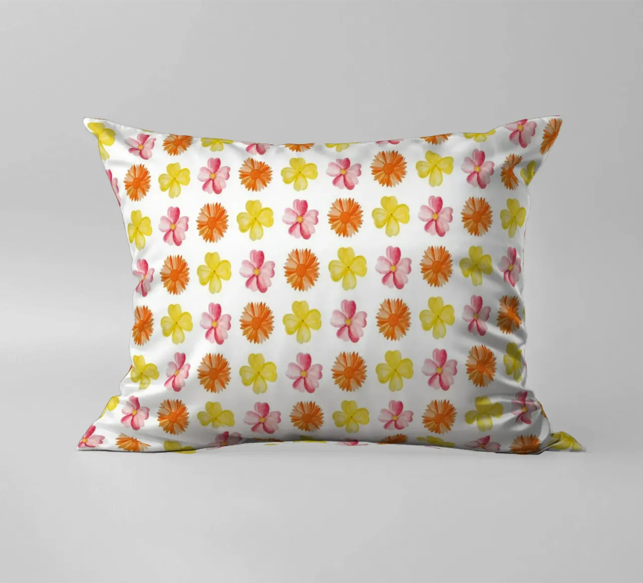 Flower Pattern #1 cuscino da kathrinmay
