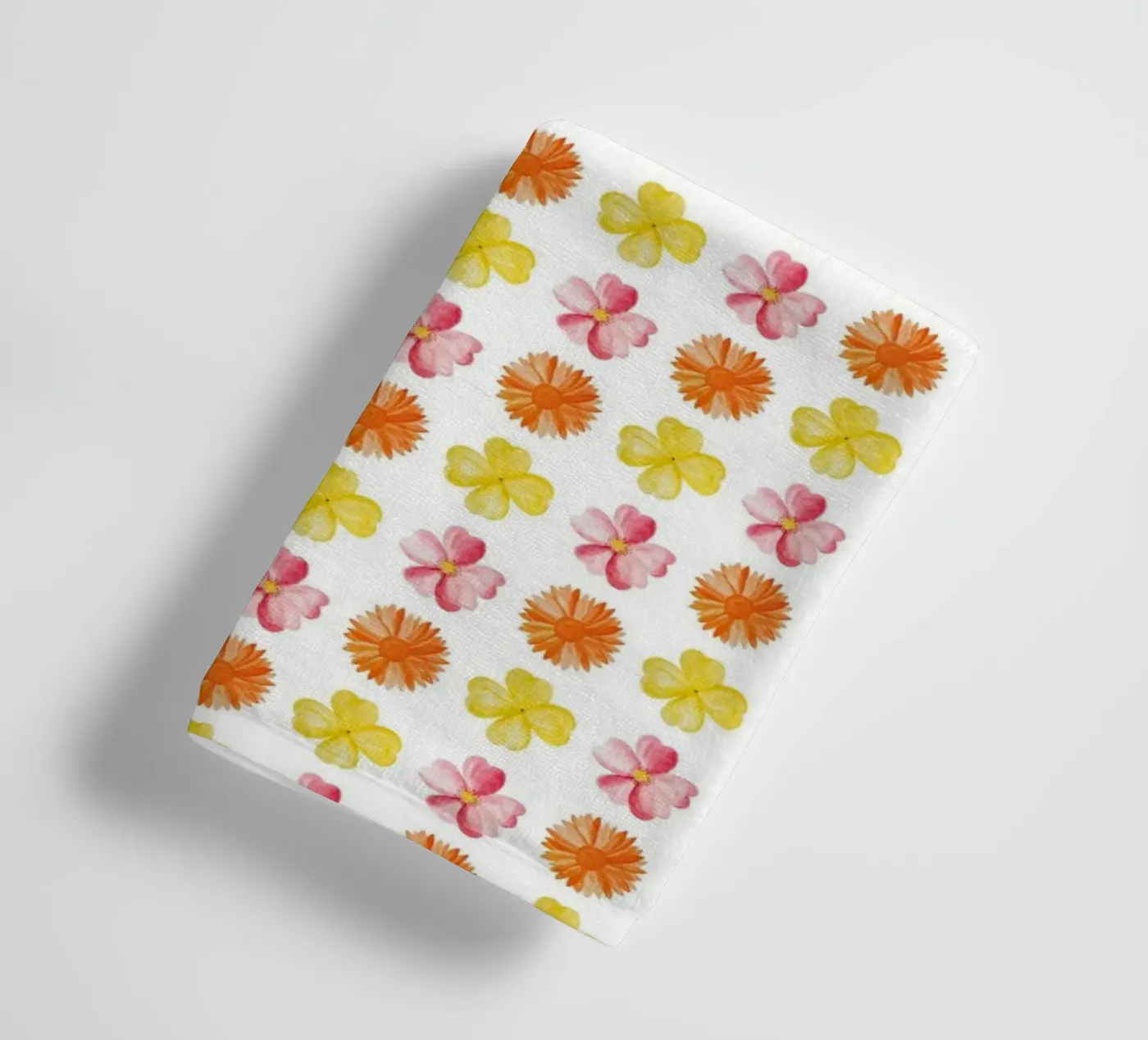 Flower Pattern #1 badhanddoek van kathrinmay
