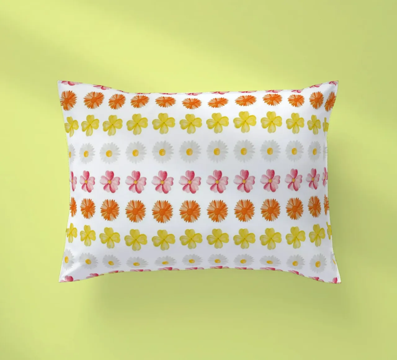 Flower Pattern #4 cuscino da kathrinmay