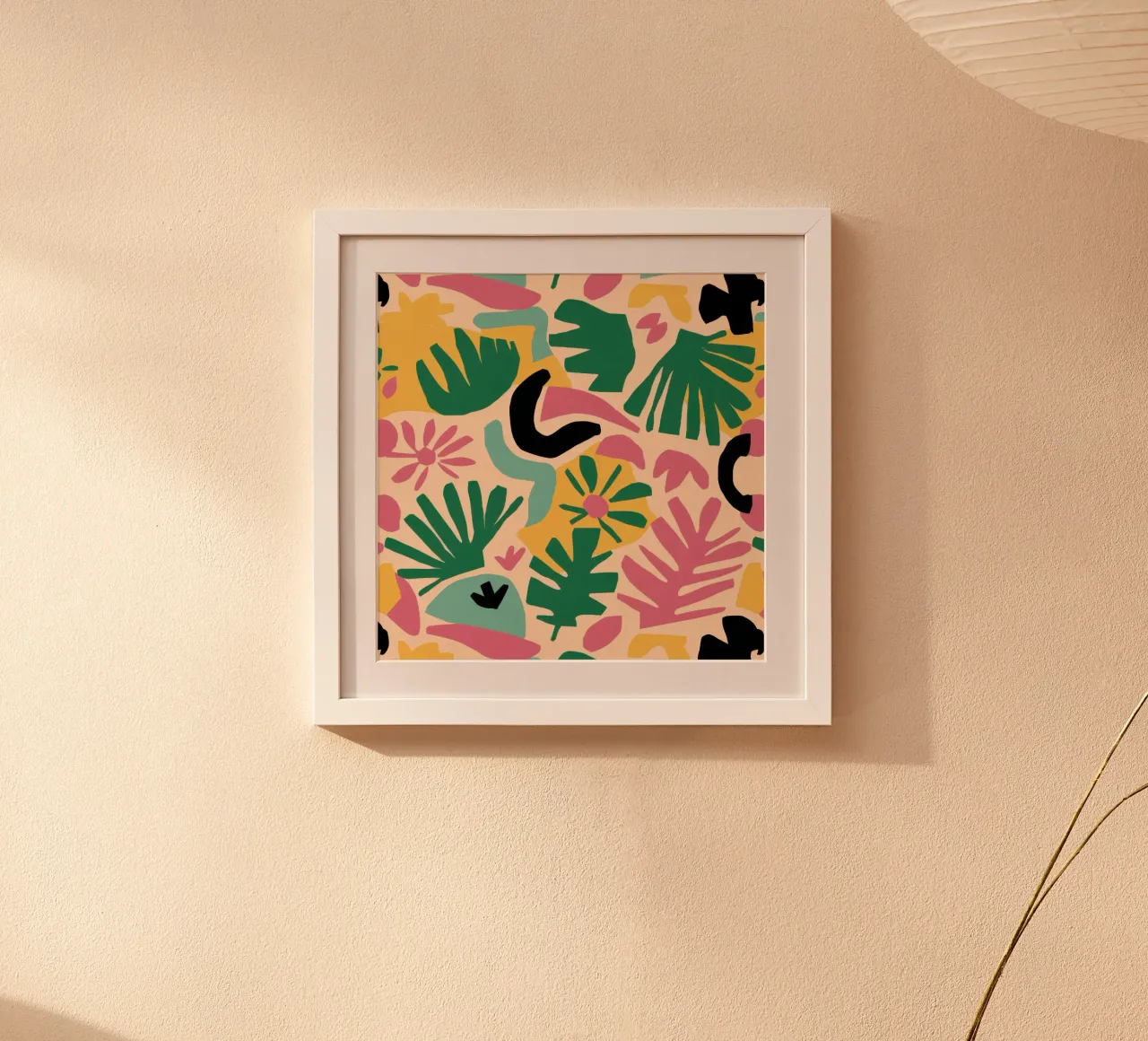 Caos del giardino Maraoui poster con telaio in legno da Enter Bloom
