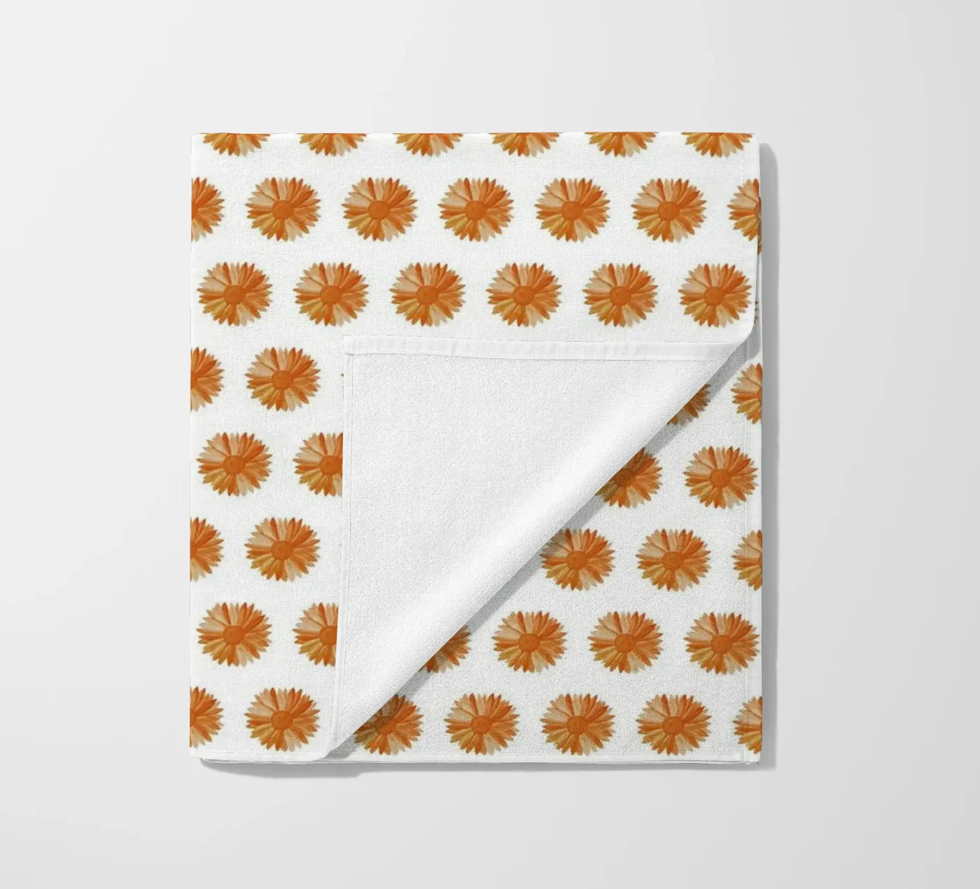 Orange Flower Pattern Strandtuch von kathrinmay