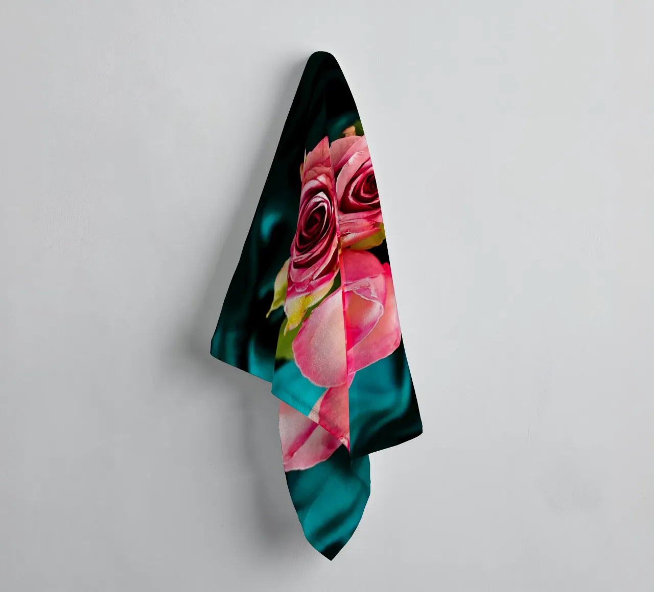 Rozen in fluwelen schaduwen - Kunstdruk badhanddoek van jay