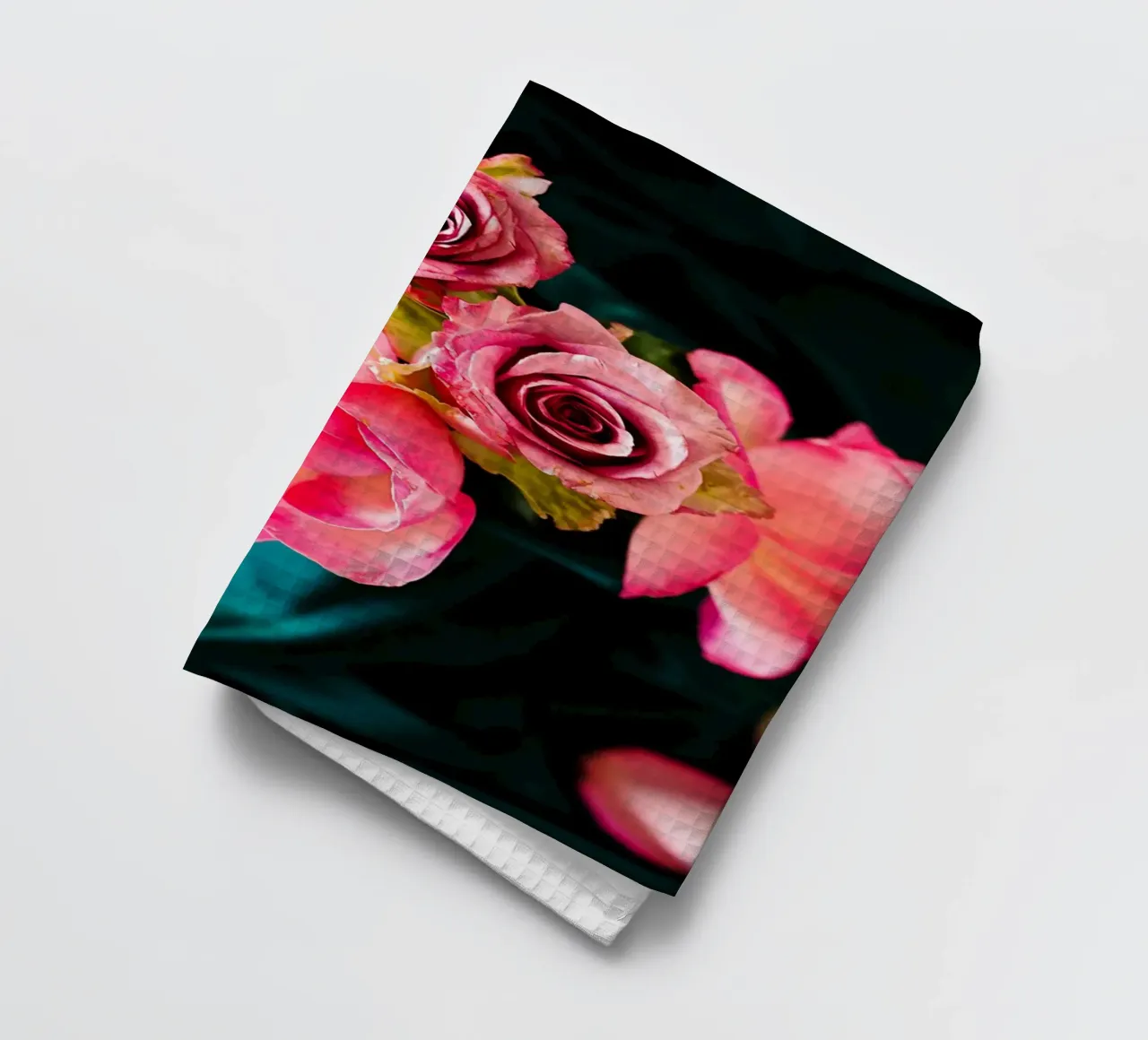 Rozen in fluwelen schaduwen - Kunstdruk theedoek van jay
