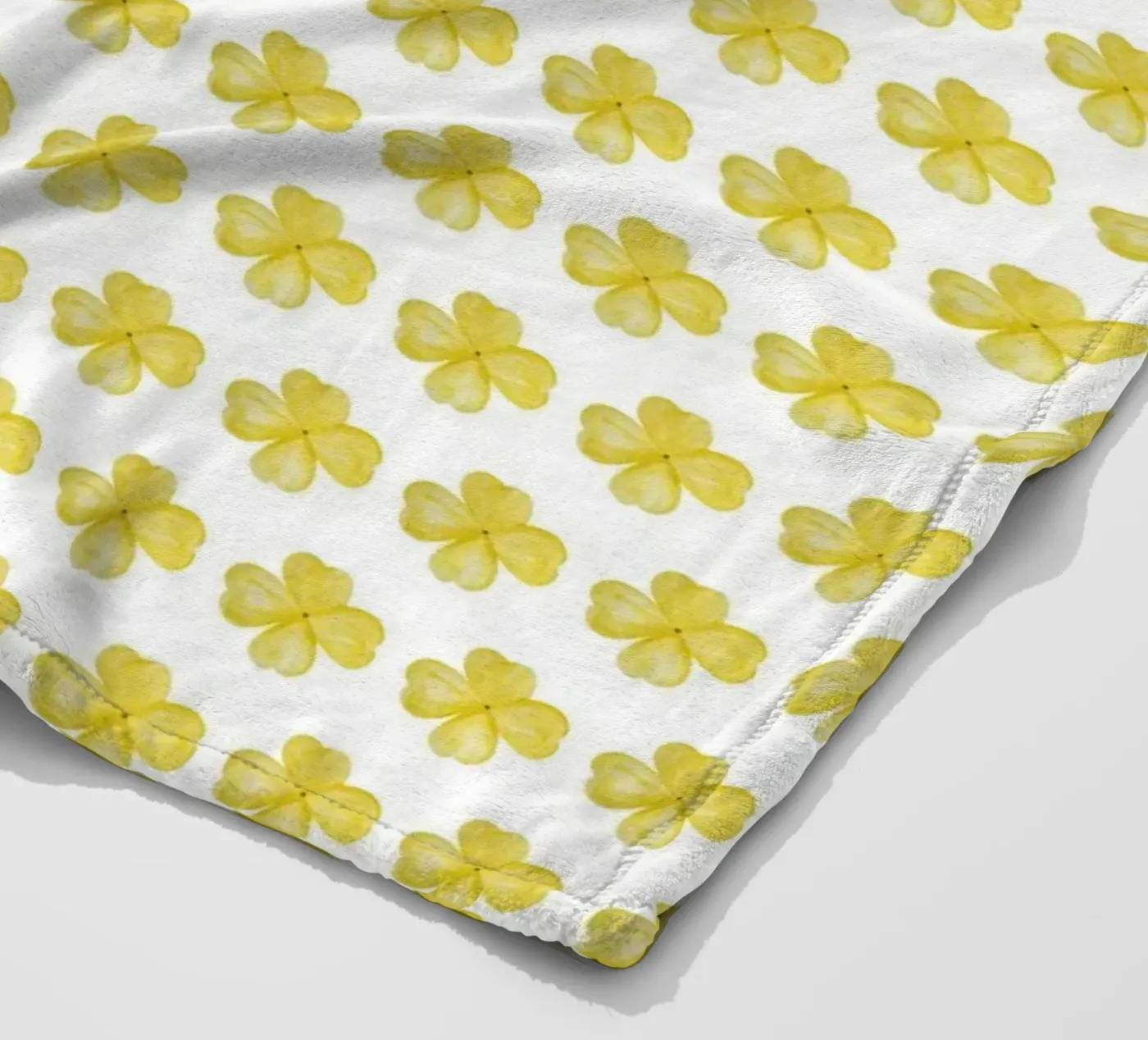 Yellow Flower Pattern Fleecedecke von kathrinmay