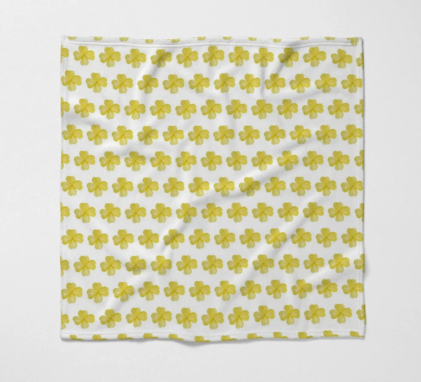 Yellow Flower Pattern Fleecedecke von kathrinmay