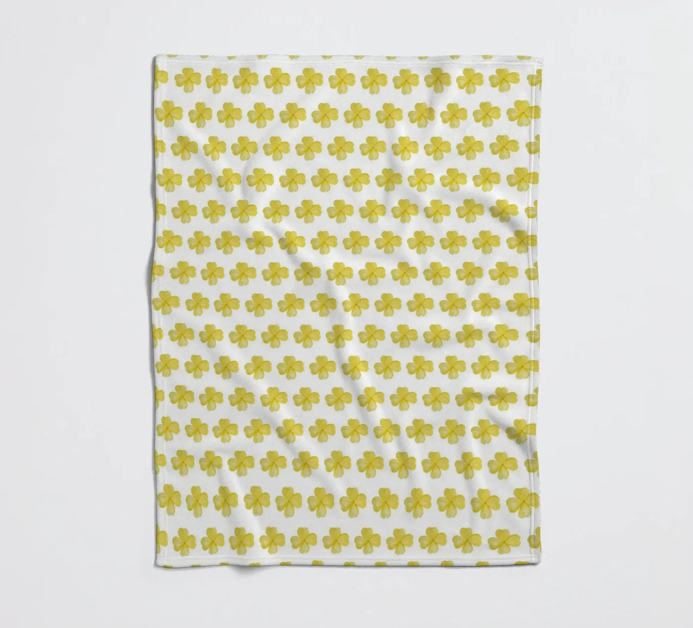 Yellow Flower Pattern Fleecedecke von kathrinmay