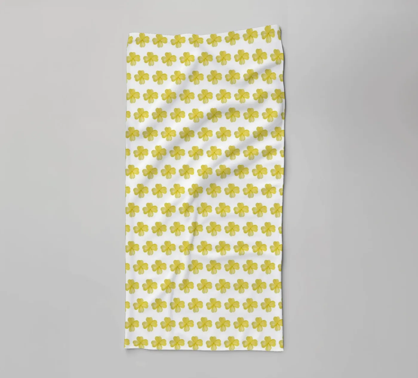 Yellow Flower Pattern badhanddoek van kathrinmay