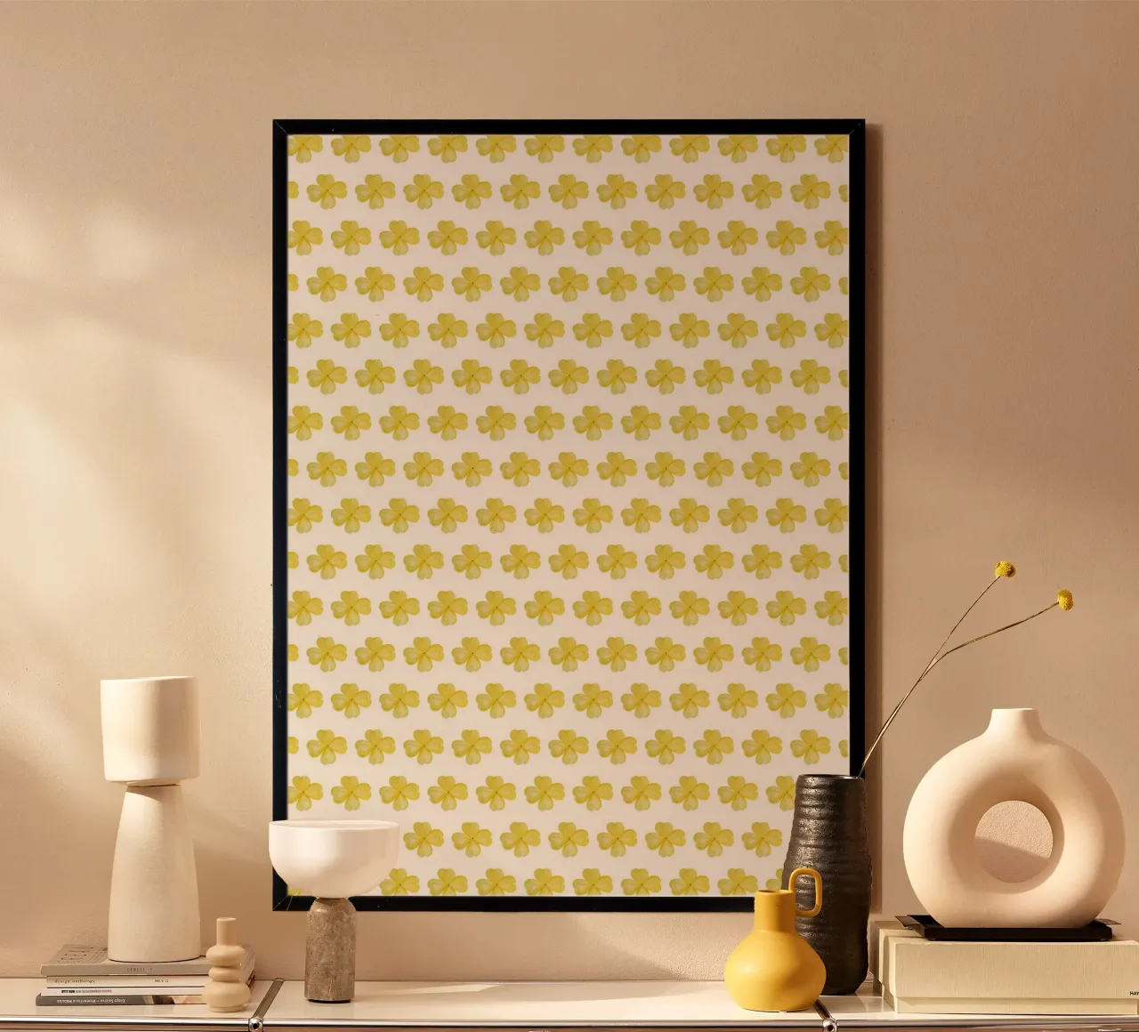 Yellow Flower Pattern poster con telaio in alluminio da kathrinmay