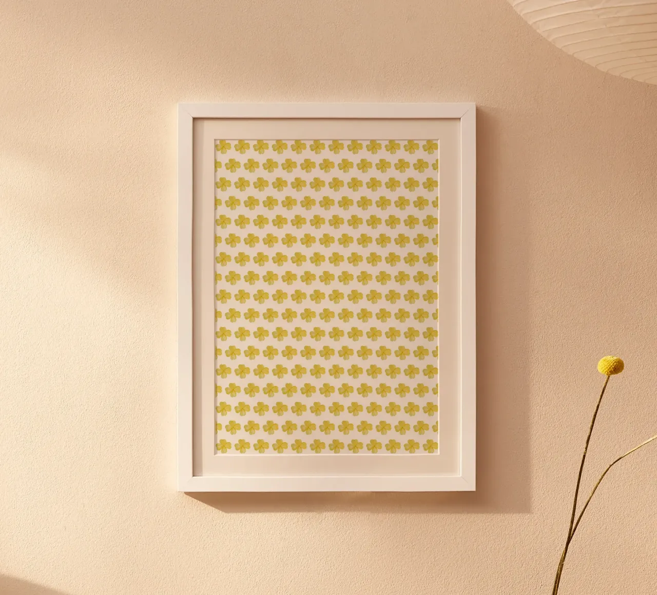 Yellow Flower Pattern poster con telaio in alluminio da kathrinmay