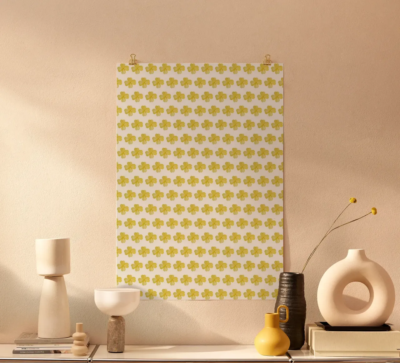 Yellow Flower Pattern poster con telaio in alluminio da kathrinmay