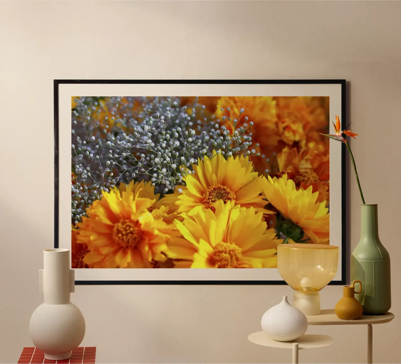 Goldene Chrysanthemen I - Kunstdruck Poster von jay